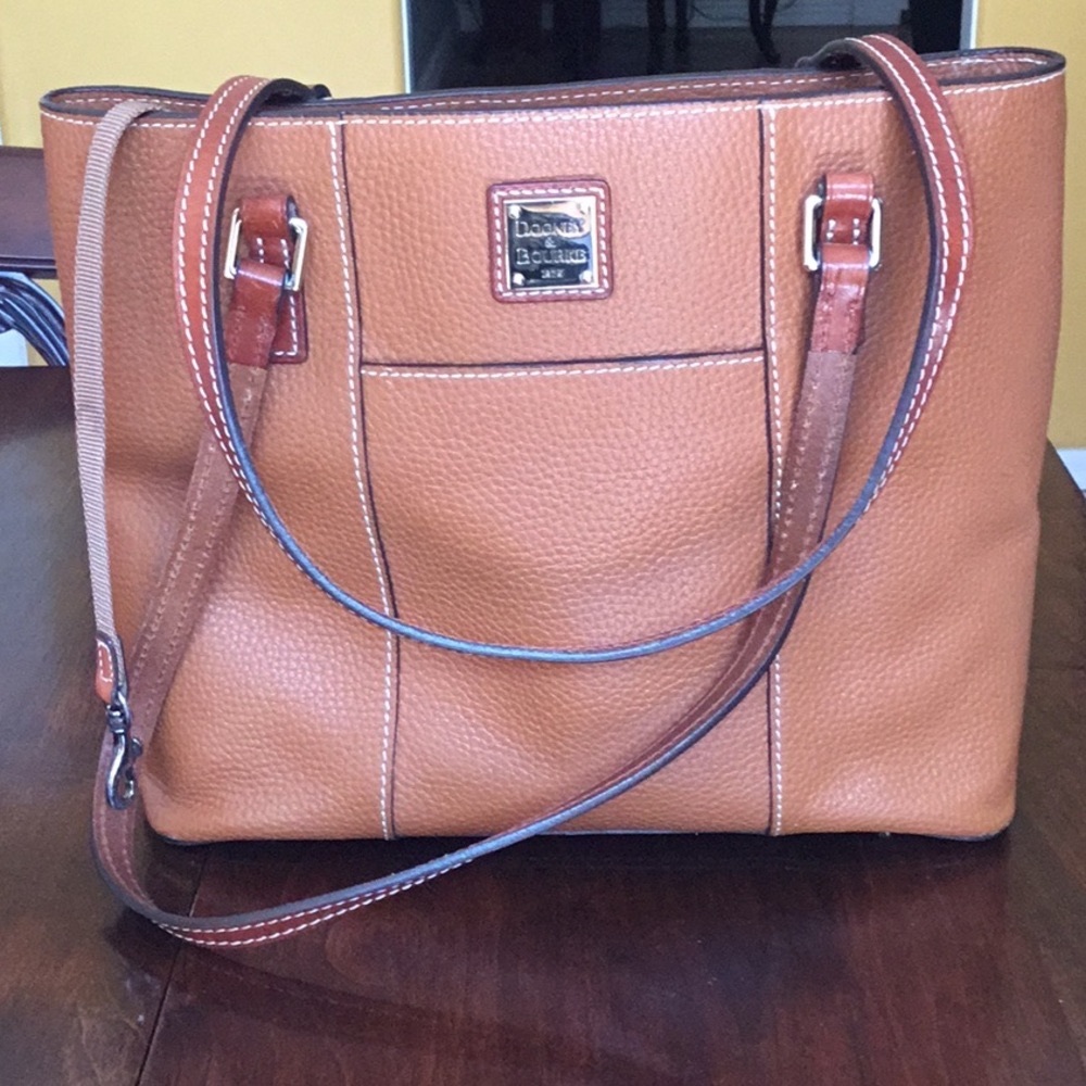 Dooney & Bourke Shoulder tote
